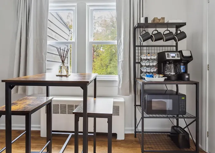 Large Private Apartment *
