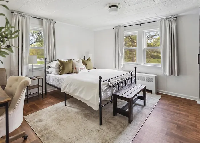 Large Private Lockport